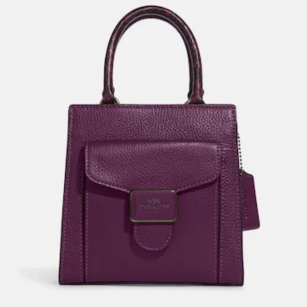 💜💜💜Coach Mini Pepper Crossbody